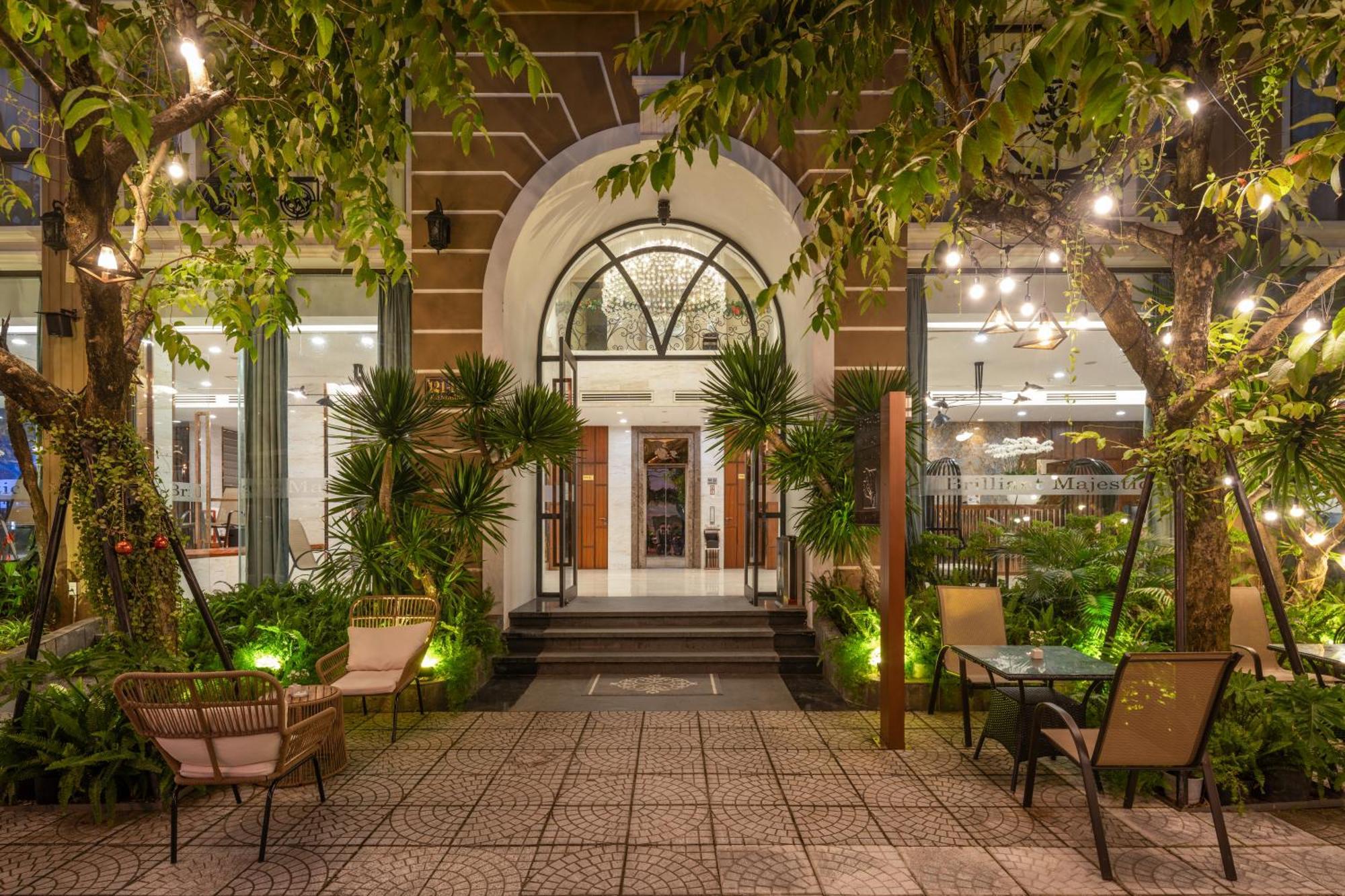 Brilliant Majestic Hotel Дананг Экстерьер фото